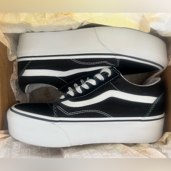 Old Skool stackform Vans! - Picture 2 of 3